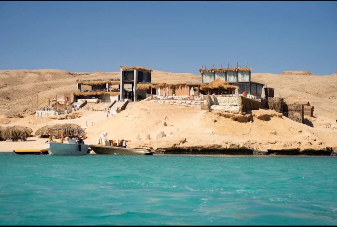 Ozireia Island π - Image 2