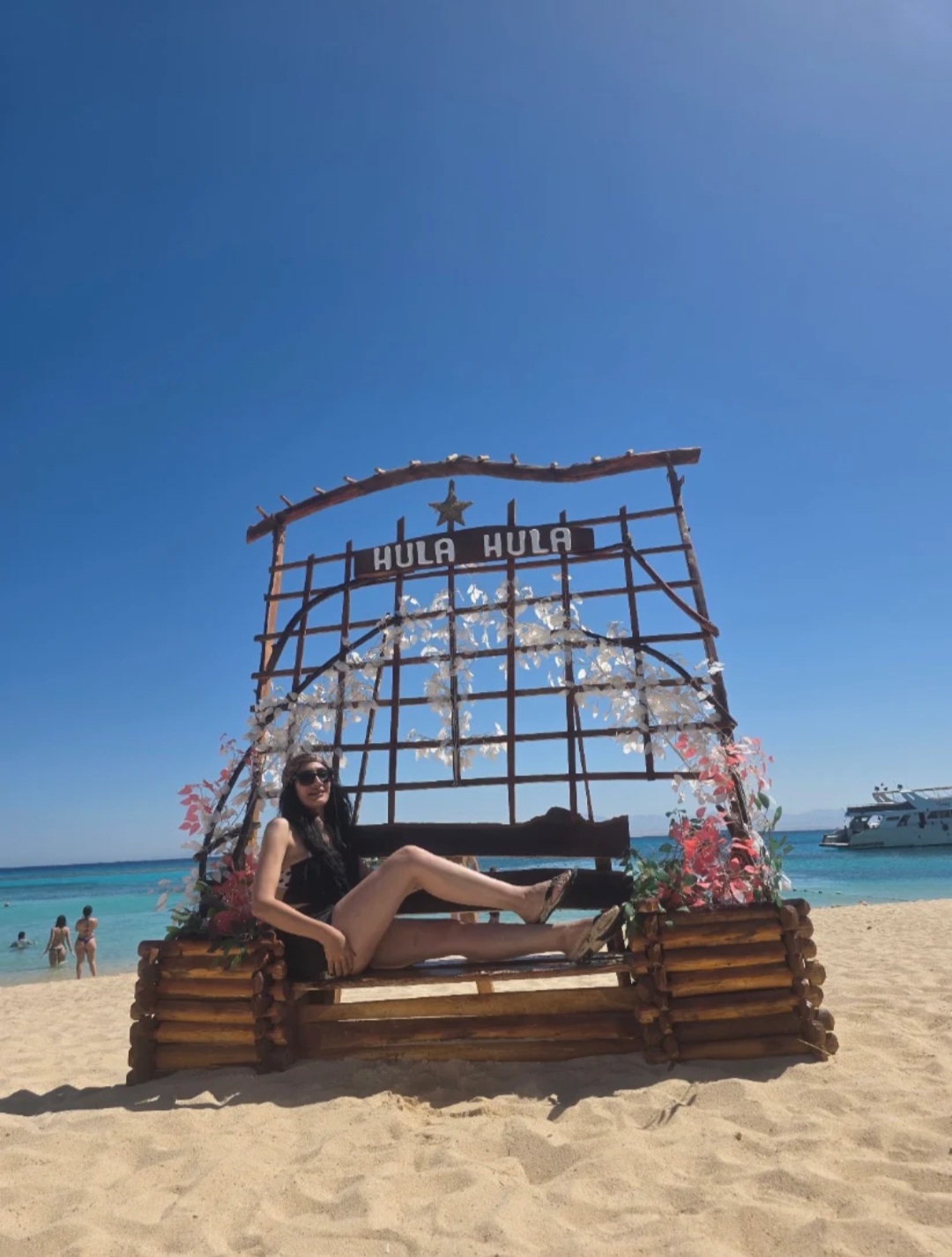 Hula hula island π - Image 2